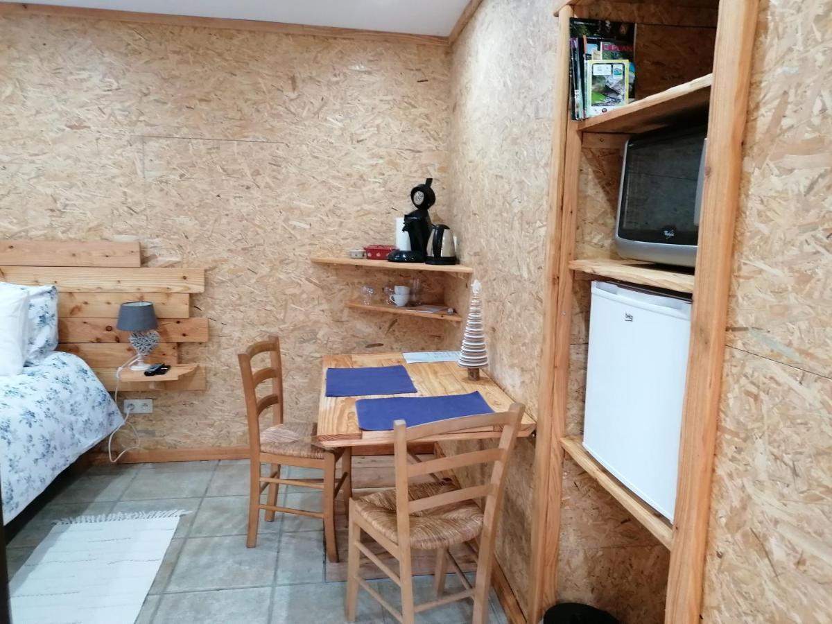 Couettes Et Picotin Bed & Breakfast Durbuy Bagian luar foto